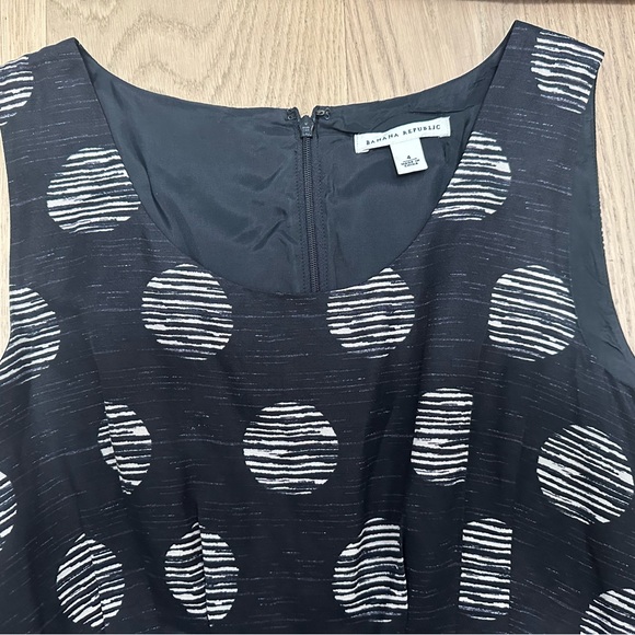 BANANA REPUBLIC | Black Polka Dot Dress | Size 4 - Picture 3 of 4